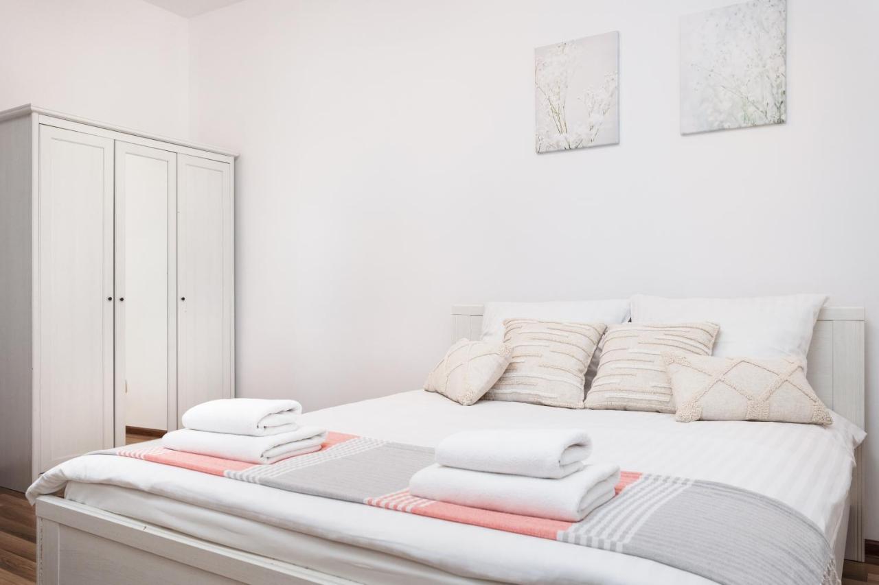 קרקוב City Of The Kings-Camomile Apartment מראה חיצוני תמונה
